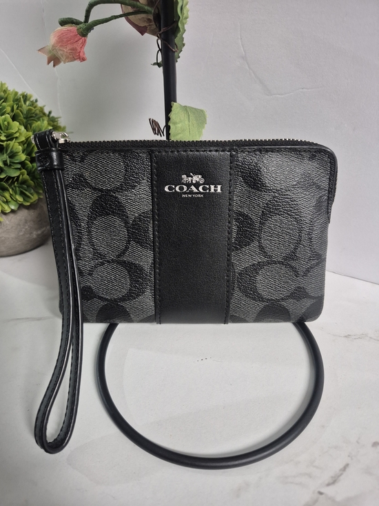 Coach Handbags - Coach Black Signature Zip Wristlet - COACH New York